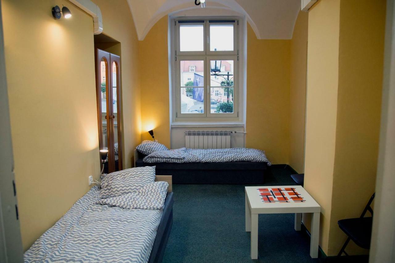 Hostel Staromiejski غنيزنو المظهر الخارجي الصورة