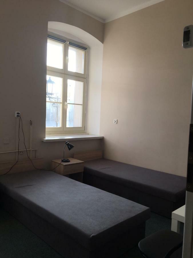 Hostel Staromiejski غنيزنو المظهر الخارجي الصورة
